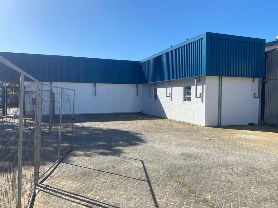 To Let commercial Property for Rent in Claremont Western Cape